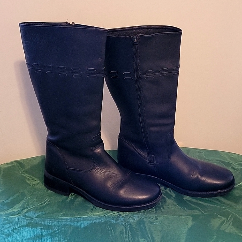 L.L. Bean Black Leather Boots Size 8.5